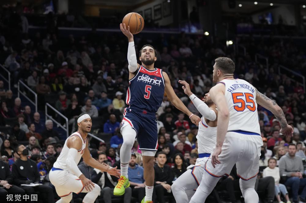 一次拼抢中 一次拼抢中