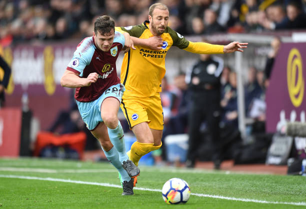 拿球后迅速 拿球后迅速